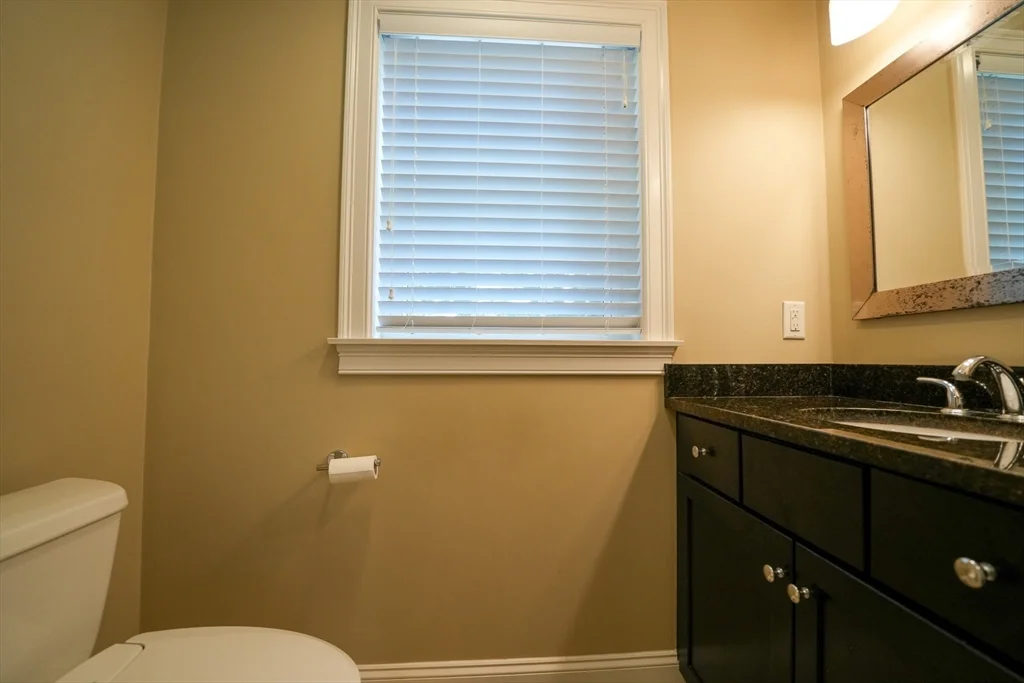 3 bed, 2 bath apartment for rent at 3 Redwood, Lynnfield — photo 15 of 39