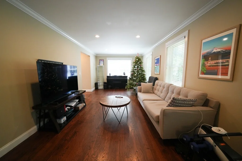 3 bed, 2 bath apartment for rent at 3 Redwood, Lynnfield — photo 13 of 39