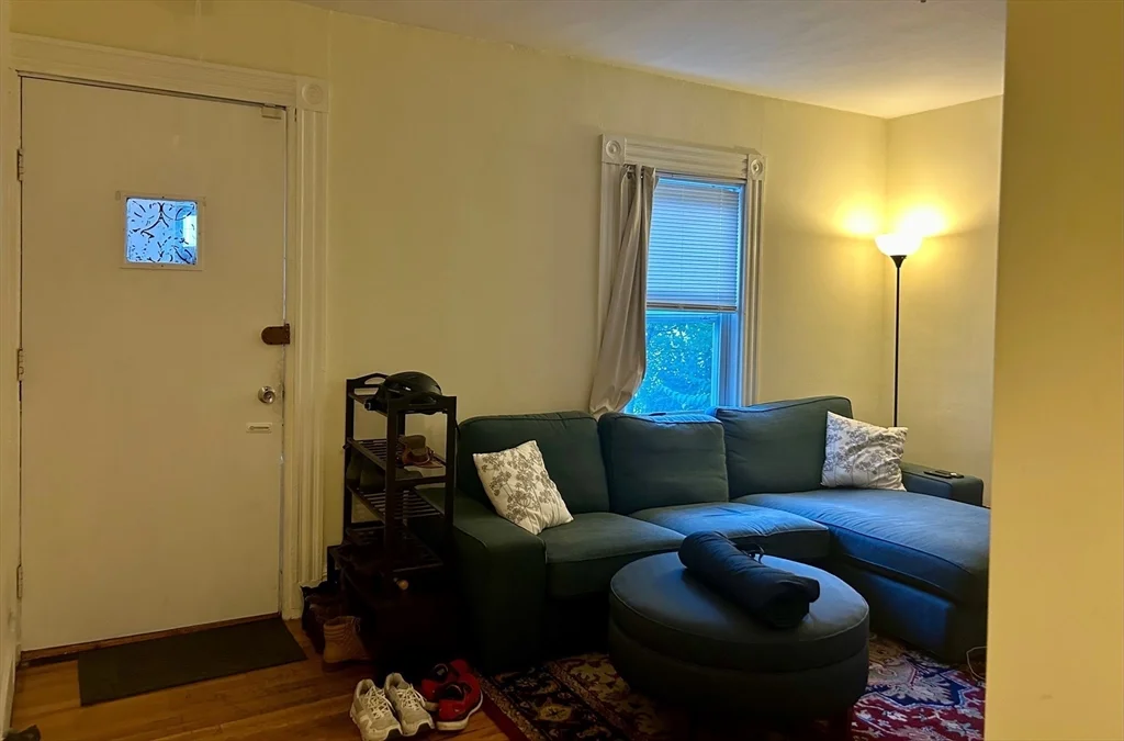 3 bed, 2 bath apartment for rent at 3 Rena St Unit 0, Allston — photo 3 of 7