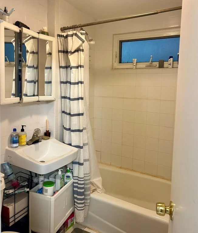 3 bed, 2 bath apartment for rent at 3 Rena St Unit 0, Allston — photo 7 of 7