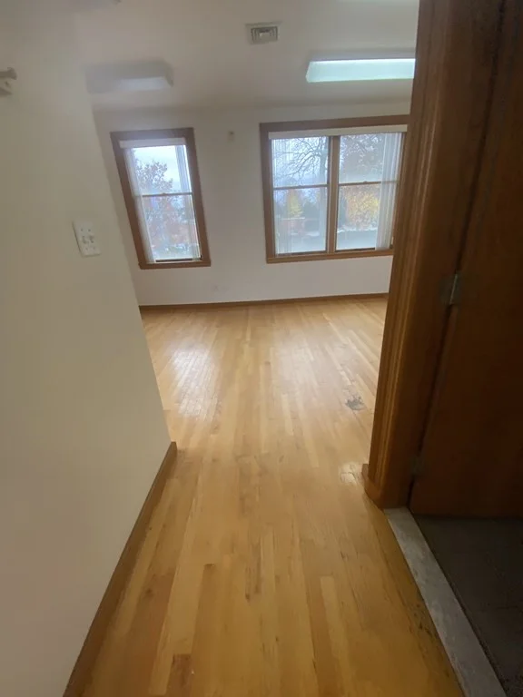 3 bed, 1 bath apartment for rent at 3 Richwood St Unit 2, West Roxbury — photo 9 of 11