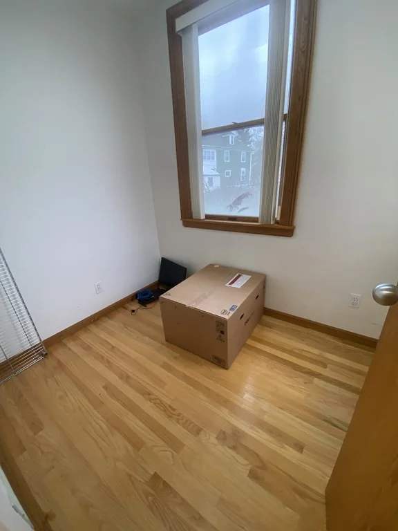 3 bed, 1 bath apartment for rent at 3 Richwood St Unit 2, West Roxbury — photo 7 of 11