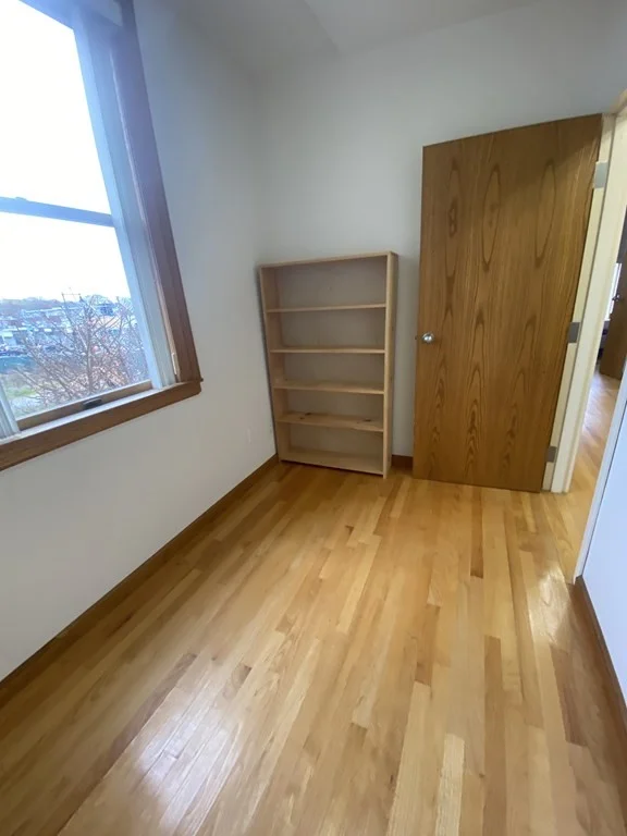 3 bed, 1 bath apartment for rent at 3 Richwood St Unit 2, West Roxbury — photo 8 of 11