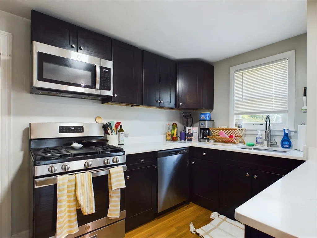 1 bed, 1 bath apartment for rent at 3 Sagamore Ave Unit 1R, Quincy — photo 1 of 13