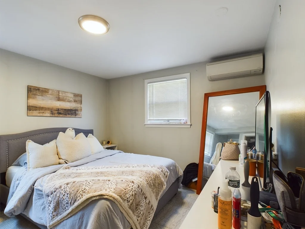 1 bed, 1 bath apartment for rent at 3 Sagamore Ave Unit 1R, Quincy — photo 6 of 13