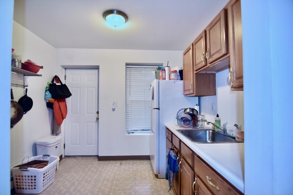 2 bed, 1 bath apartment for rent at 3 Saxton St Unit 1, Dorchester — photo 18 of 26