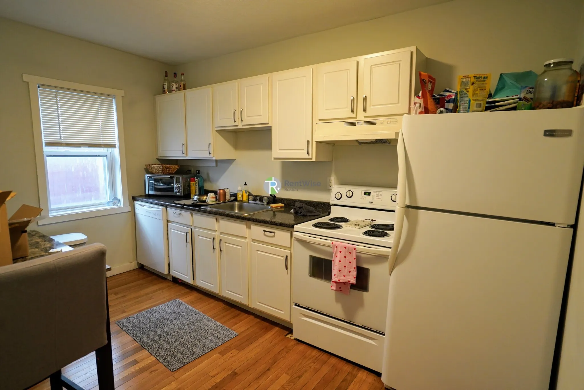 1 bed, 1 bath apartment for rent at 3 Schrepel Pl Unit 1, South Boston — photo 7 of 24