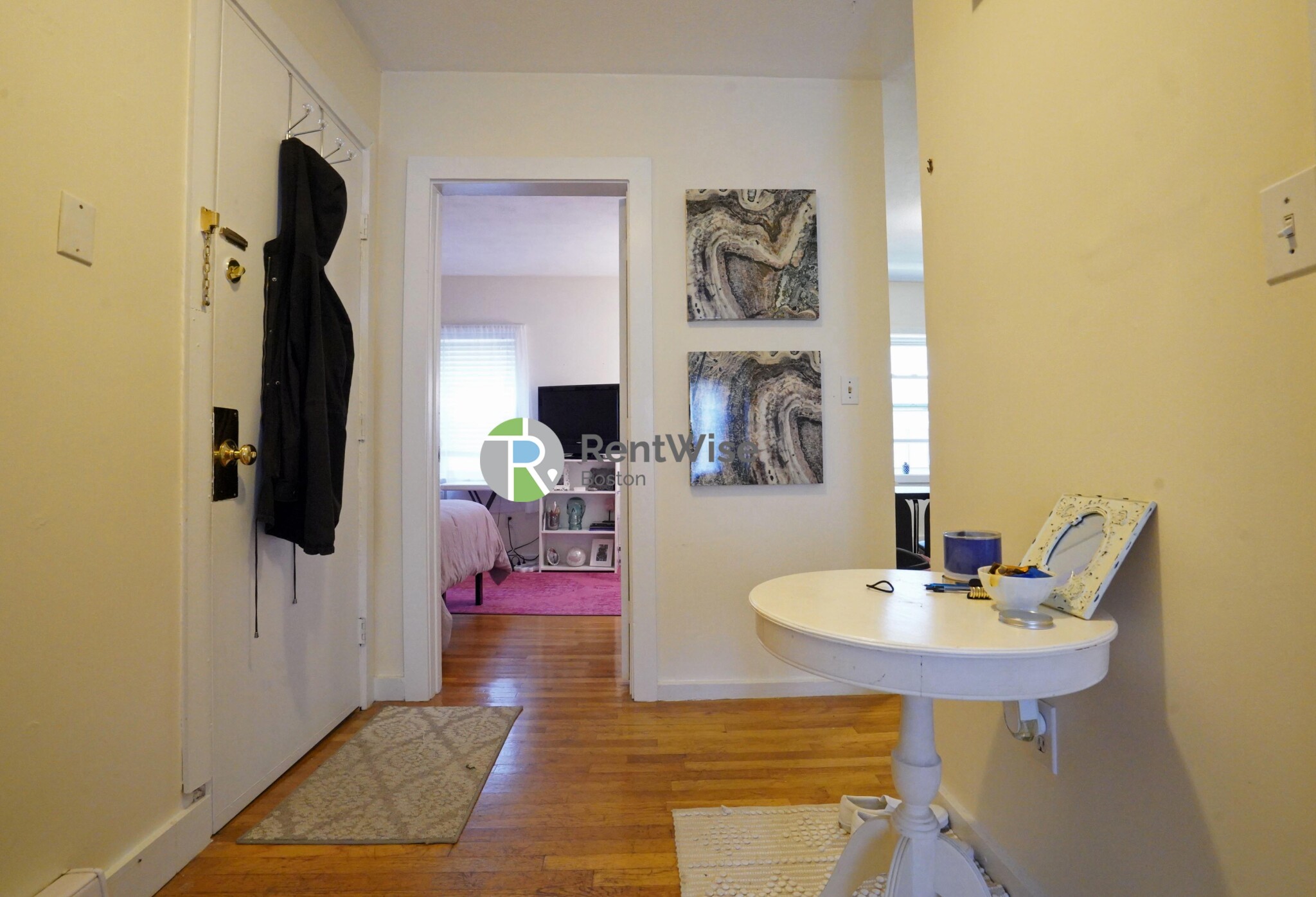 2 bed, 1 bath apartment for rent at 3 Schrepel Pl Unit 2, South Boston — photo 4 of 18