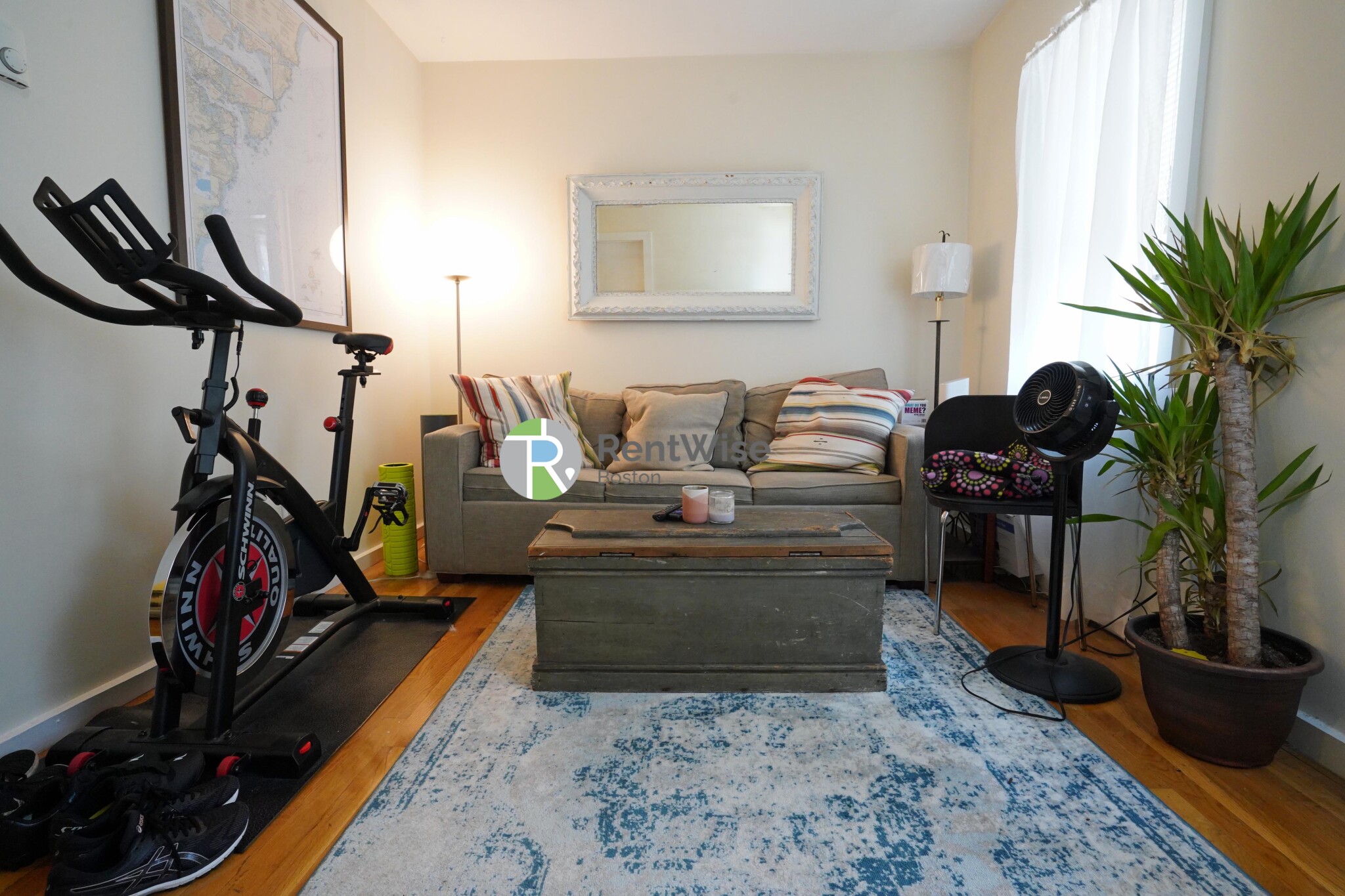 2 bed, 1 bath apartment for rent at 3 Schrepel Pl Unit 2, South Boston — photo 2 of 18