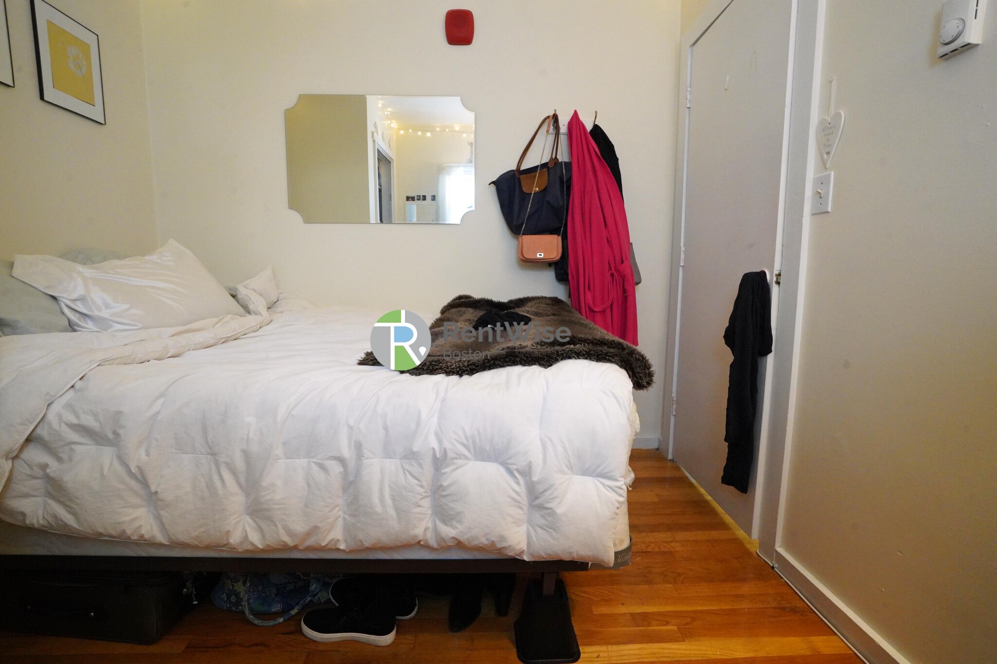 2 bed, 1 bath apartment for rent at 3 Schrepel Pl Unit 2, South Boston — photo 16 of 18