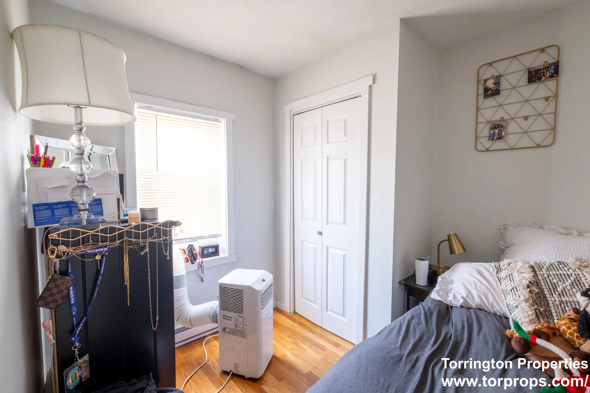 2 bed, 1 bath apartment for rent at 3 Schrepel Pl Unit 3, South Boston — photo 23 of 29