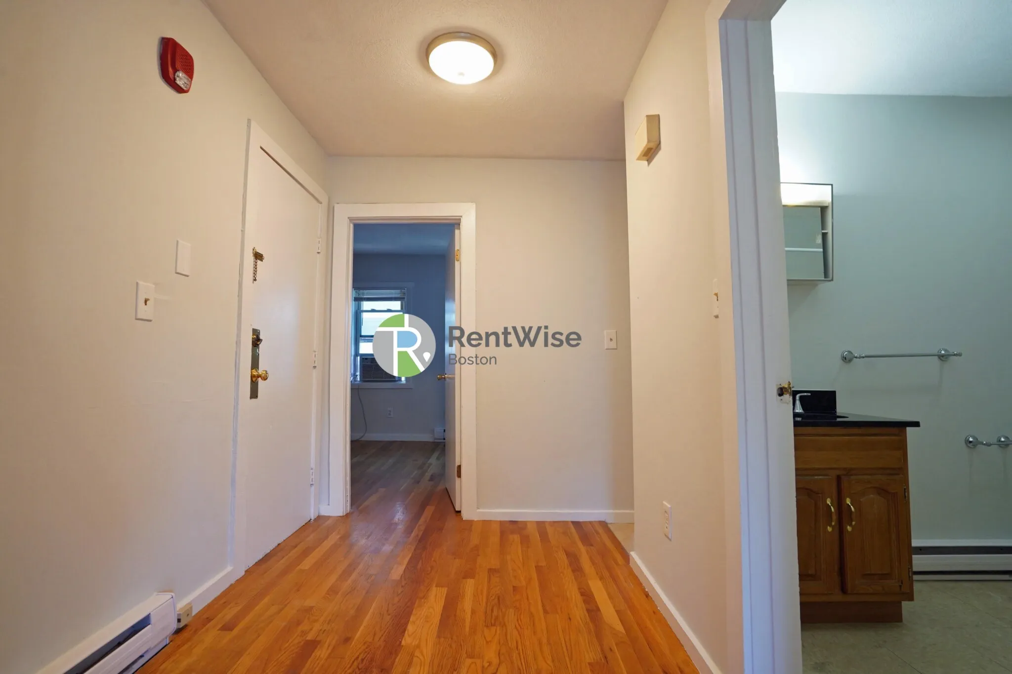 2 bed, 1 bath apartment for rent at 3 Schrepel Pl Unit 3, South Boston — photo 6 of 29