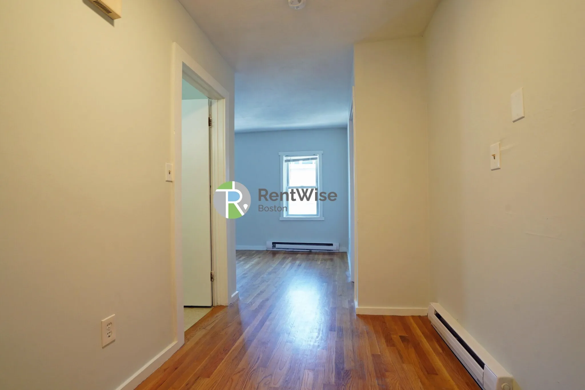 2 bed, 1 bath apartment for rent at 3 Schrepel Pl Unit 3, South Boston — photo 5 of 29