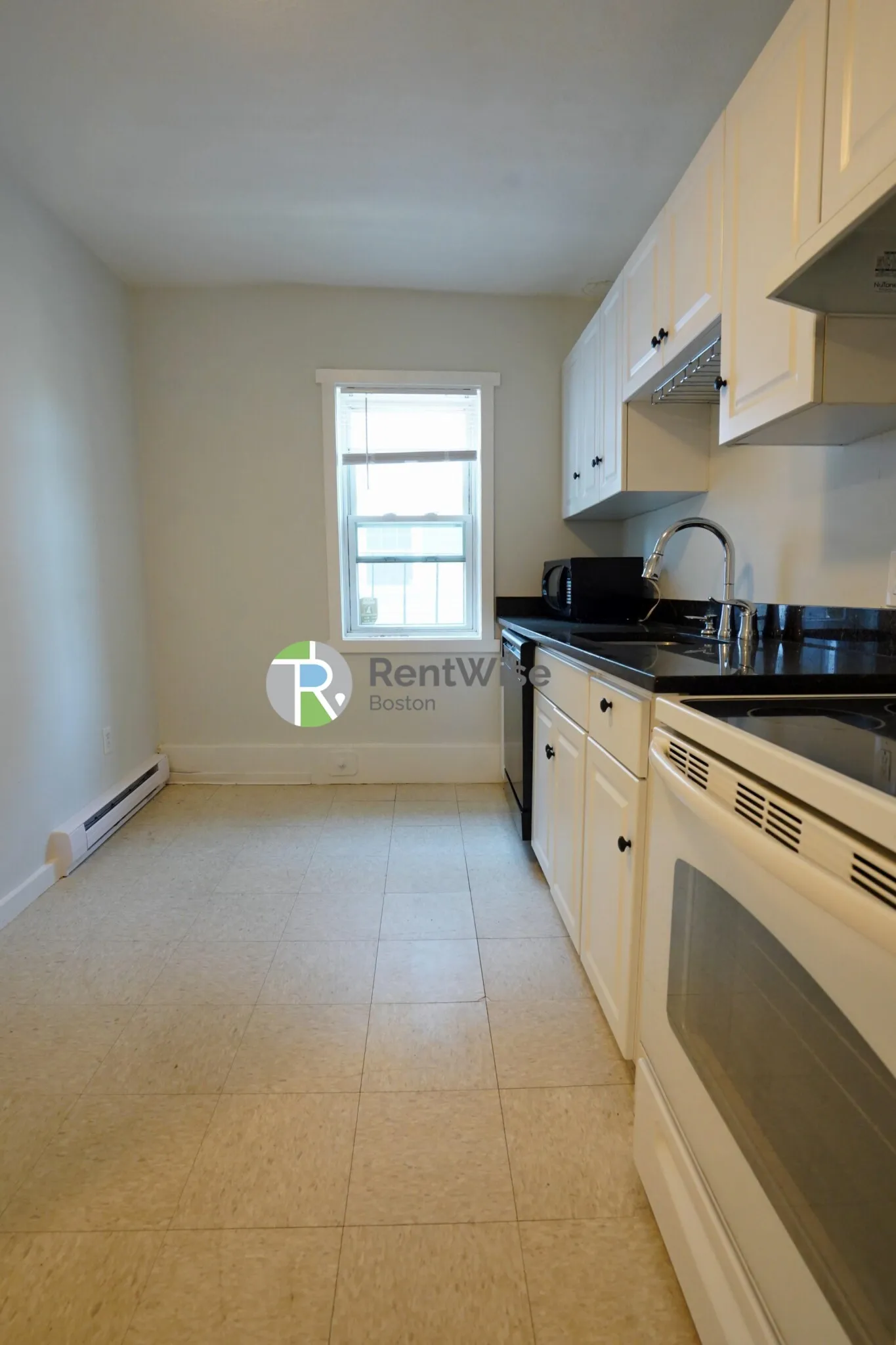 2 bed, 1 bath apartment for rent at 3 Schrepel Pl Unit 3, South Boston — photo 8 of 29