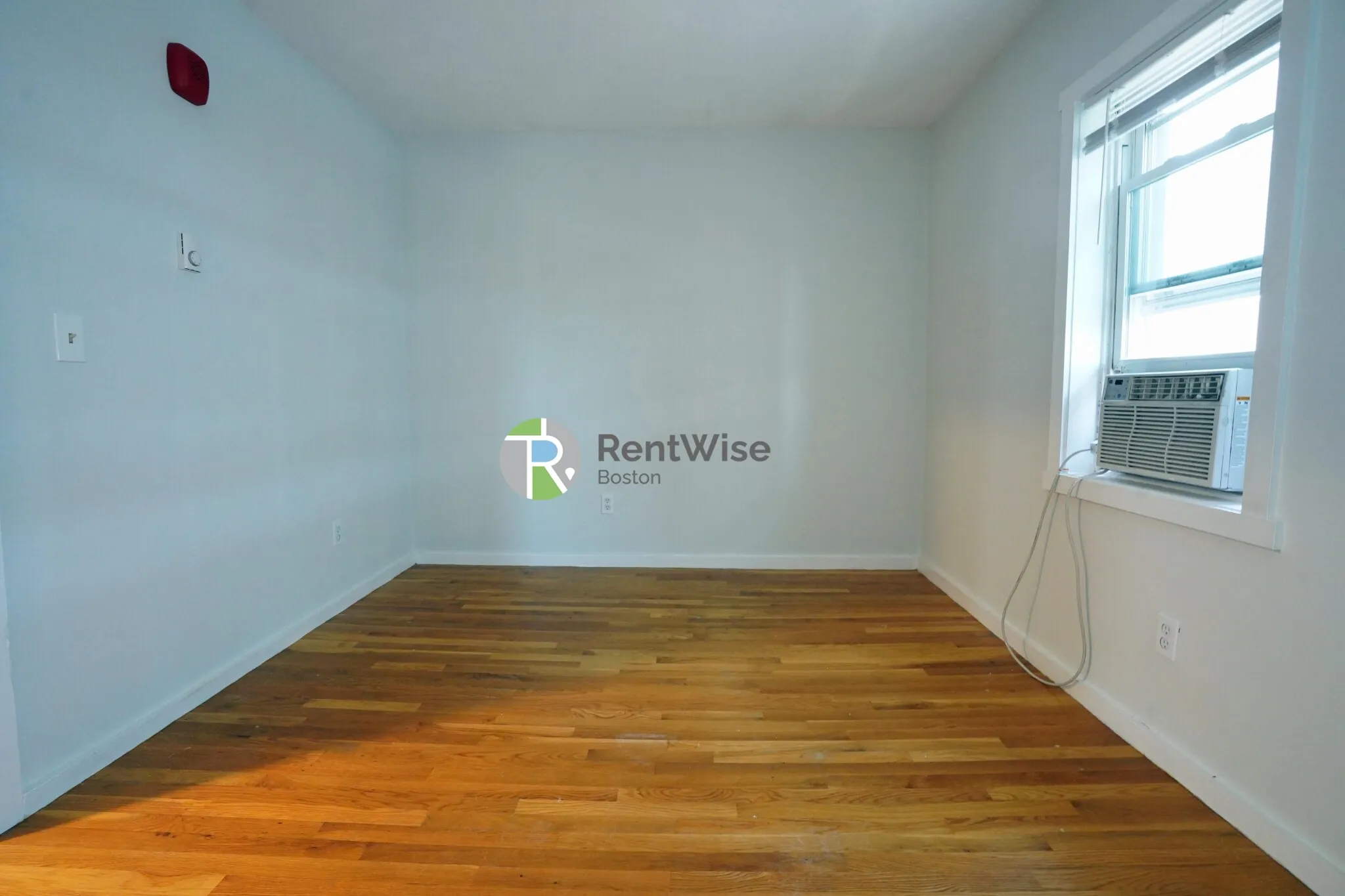 2 bed, 1 bath apartment for rent at 3 Schrepel Pl Unit 3, South Boston — photo 11 of 29