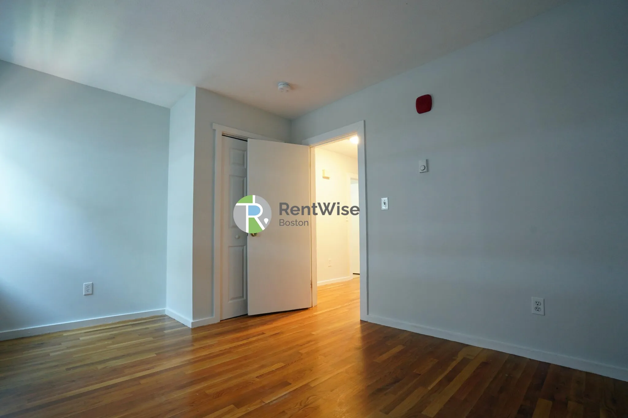2 bed, 1 bath apartment for rent at 3 Schrepel Pl Unit 3, South Boston — photo 12 of 29