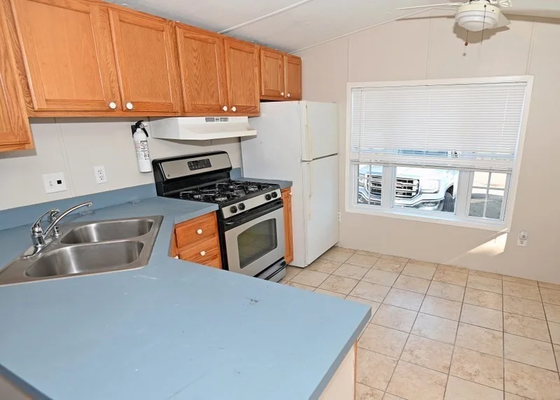2 bed, 1 bath apartment for rent at 3 Sean Circle Unit 3, East Wareham — photo 3 of 9