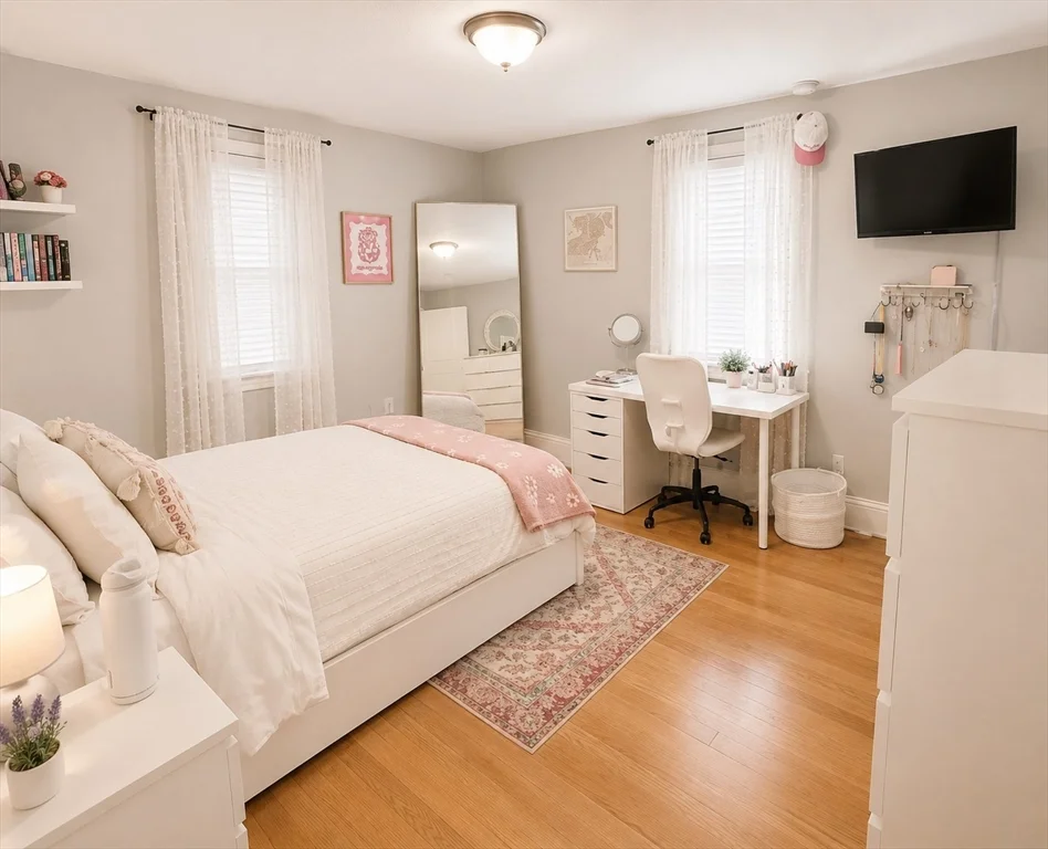 4 bed, 2 bath apartment for rent at 3 Sexton Ct Unit 1, Dorchester — photo 8 of 13
