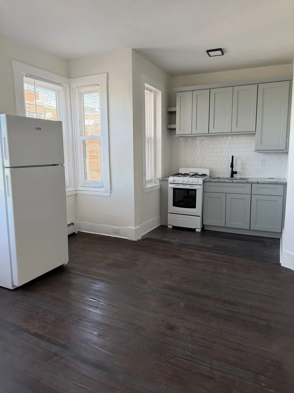 1 bed, 1 bath apartment for rent at 3 Silver Pl Unit 3, Beacon Hill