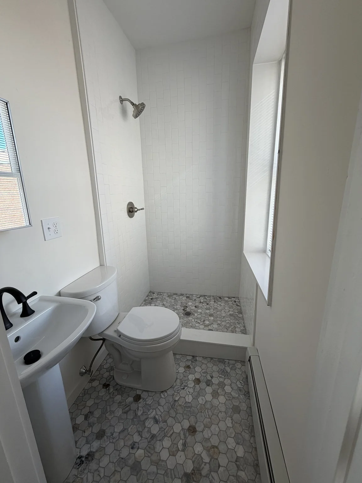 1 bed, 1 bath apartment for rent at 3 Silver Pl Unit 3, Beacon Hill — photo 3 of 5