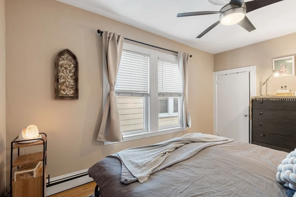 3 bed, 1 bath apartment for rent at 3 Spring Garden St Unit 2, Dorchester — photo 6 of 20