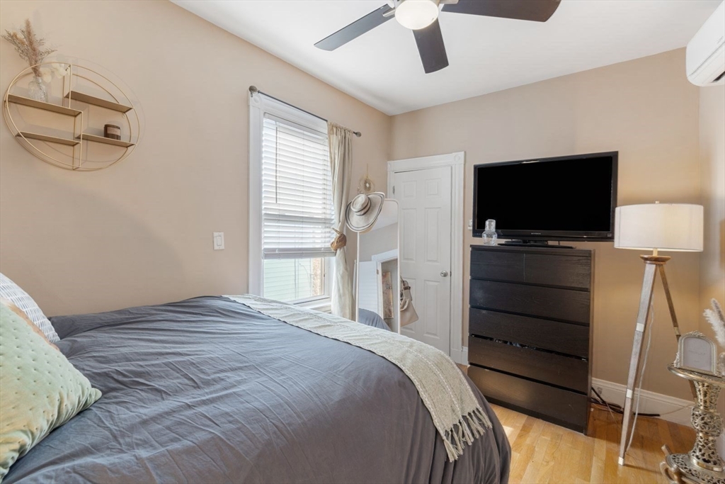 3 bed, 1 bath apartment for rent at 3 Spring Garden Unit 2A, Dorchester — photo 15 of 20