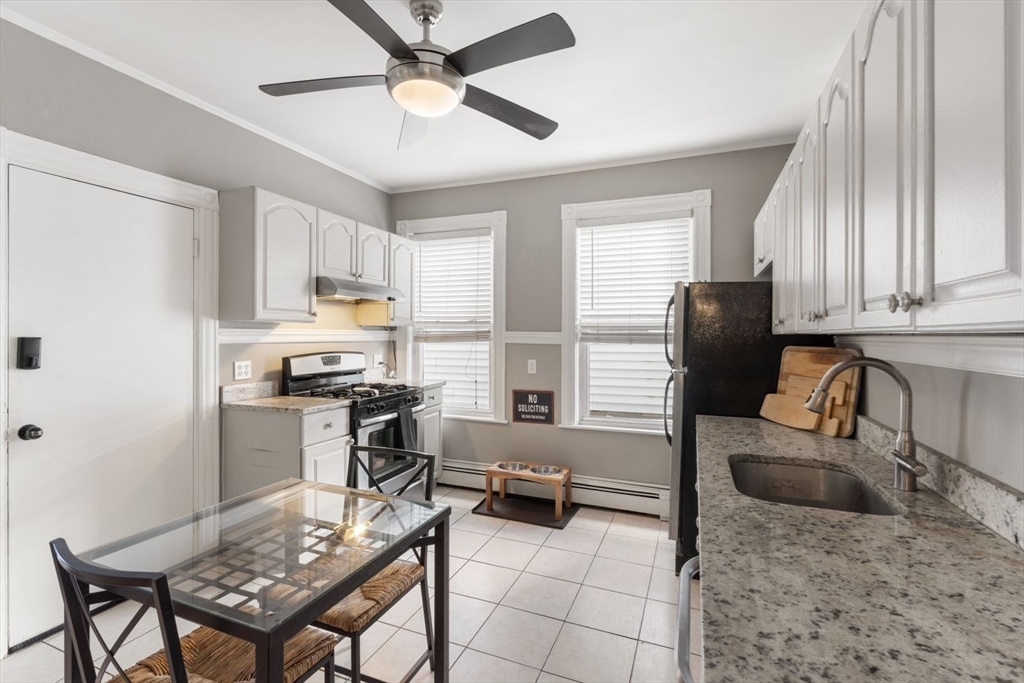 3 bed, 1 bath apartment for rent at 3 Spring Garden Unit 2A, Dorchester — photo 4 of 20