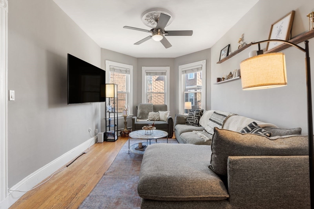 3 bed, 1 bath apartment for rent at 3 Spring Garden Unit 2A, Dorchester — photo 9 of 20