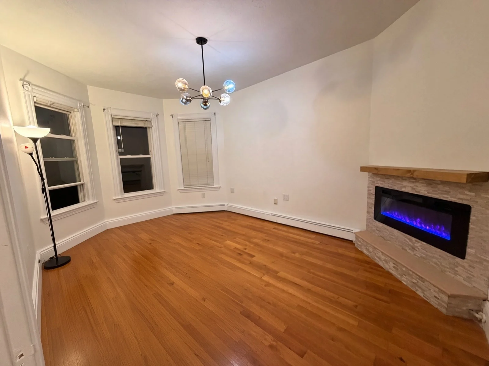 3 bed, 1 bath apartment for rent at 3 Spring Garden Unit 3, Dorchester