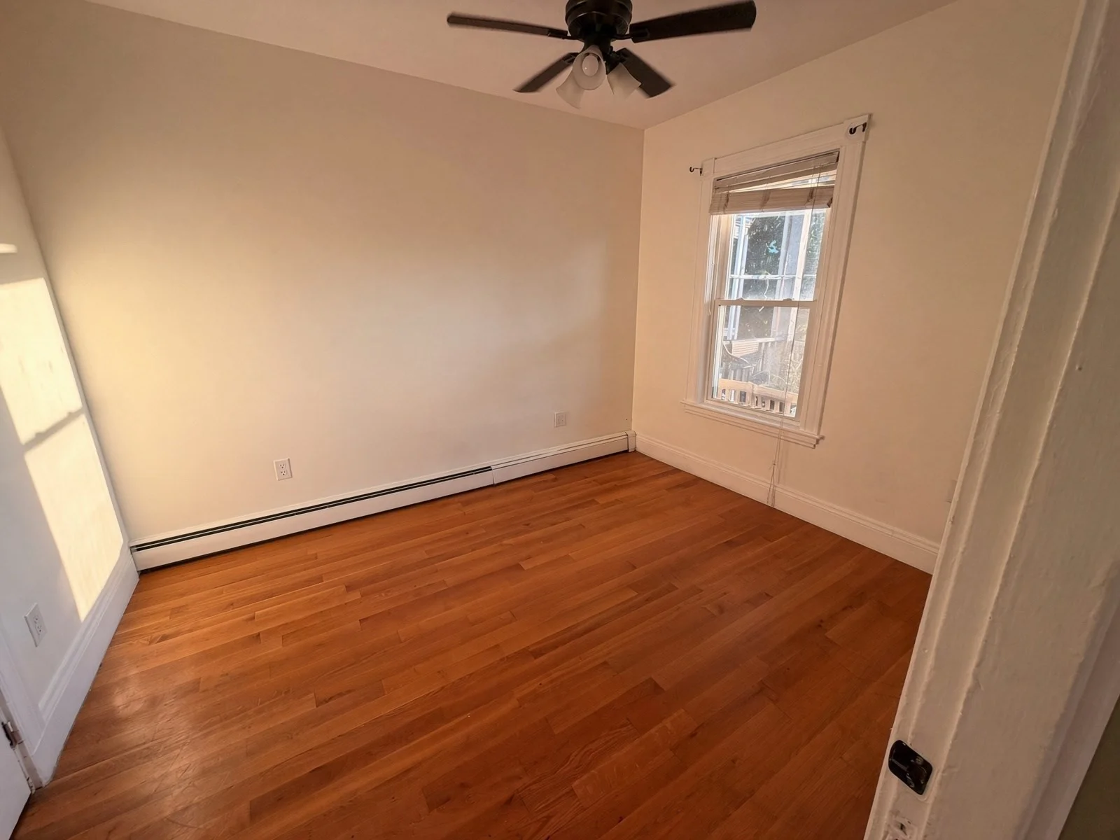 3 bed, 1 bath apartment for rent at 3 Spring Garden Unit 3, Dorchester — photo 3 of 18