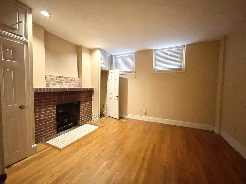 1 bed, 1 bath apartment for rent at 3 Spruce St Unit 1B, Beacon Hill — photo 10 of 12