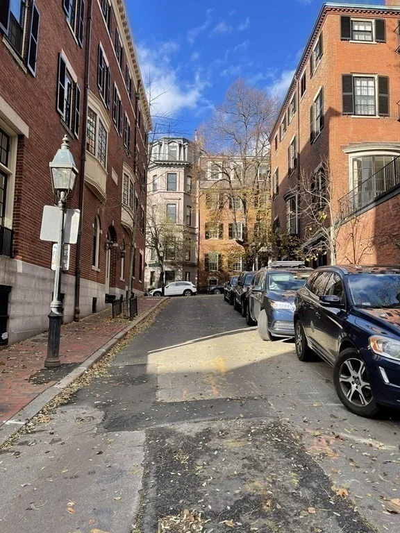1 bed, 1 bath apartment for rent at 3 Spruce St Unit 1B, Beacon Hill — photo 12 of 12