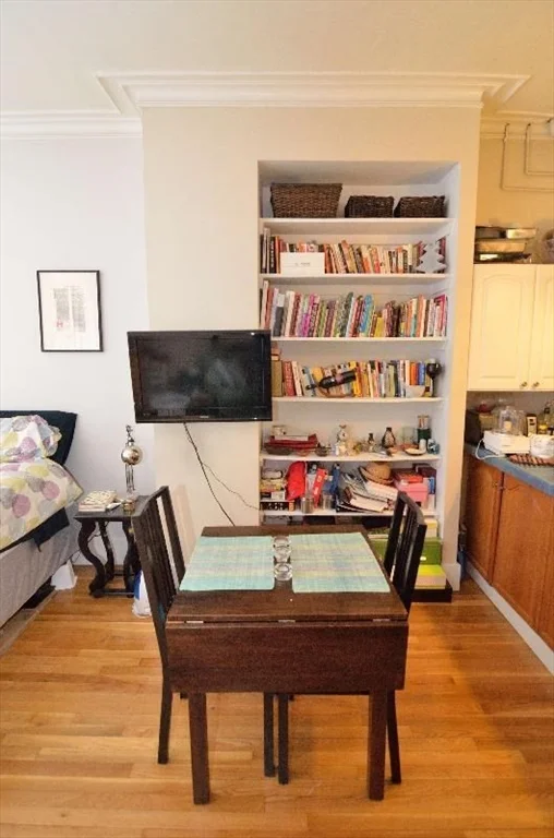 Studio bed, 1 bath apartment for rent at 3 Saint Charles St Unit 3, South End — photo 8 of 9