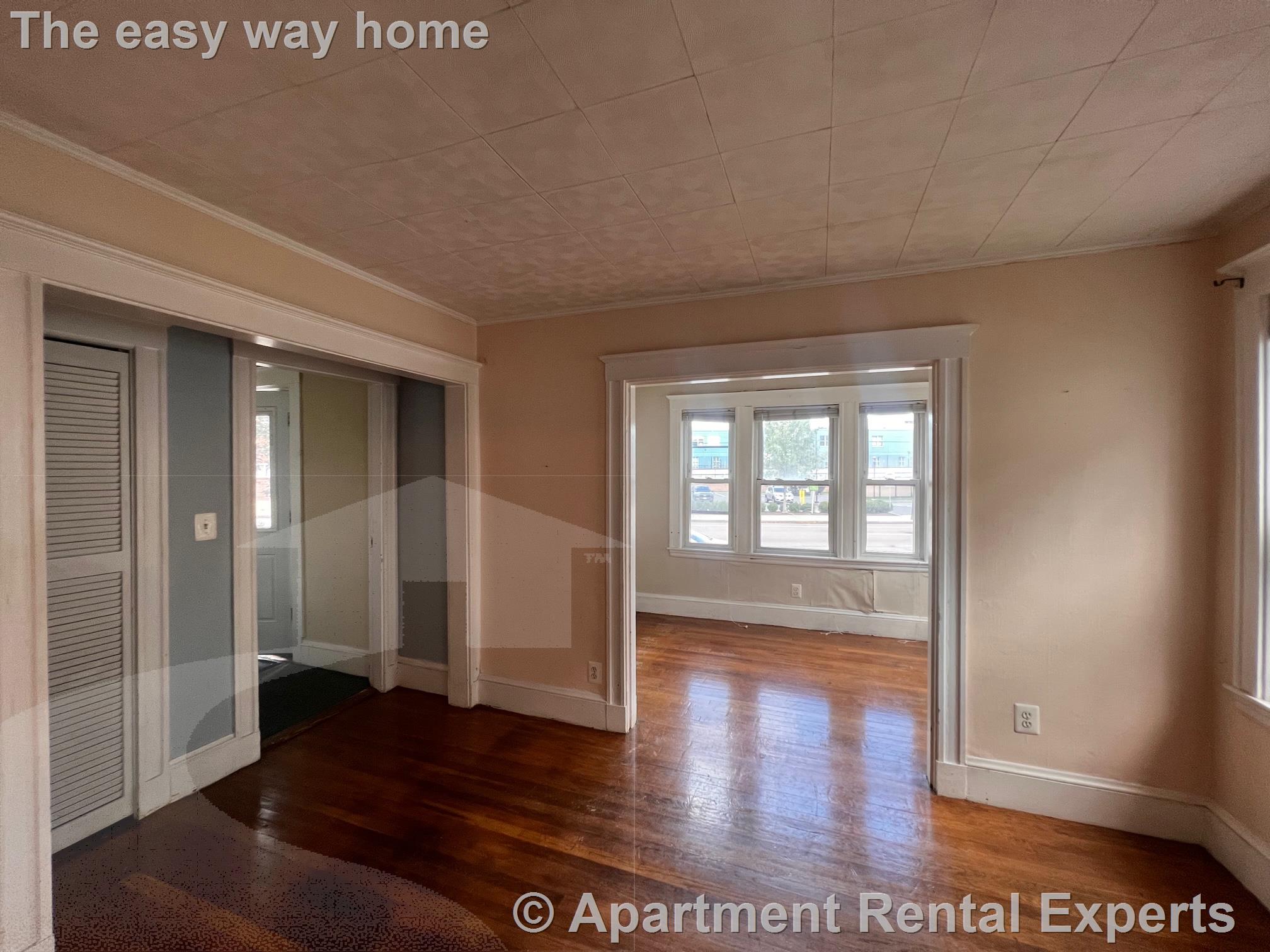 2 bed, 1 bath apartment for rent at 3 St Clements Rd, Tufts — photo 2 of 15
