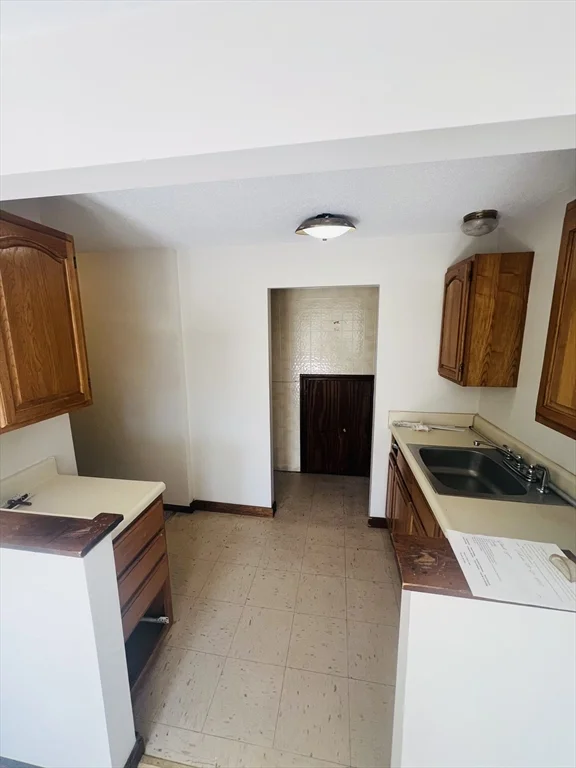 2 bed, 1 bath apartment for rent at 3 Stafford St Unit 3, Plymouth — photo 3 of 18