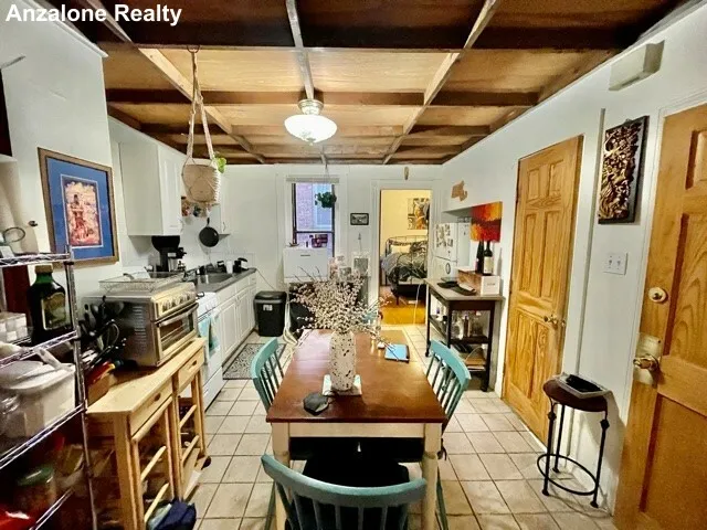 1.5 bed, 1 bath apartment for rent at 3 Stillman St Unit 2, North End