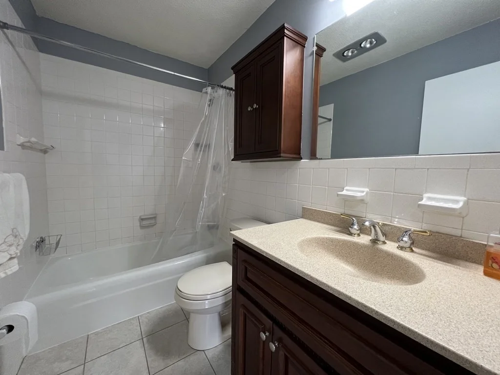 2 bed, 2 bath apartment for rent at 3 Summit Dr Unit 61, Reading — photo 6 of 12