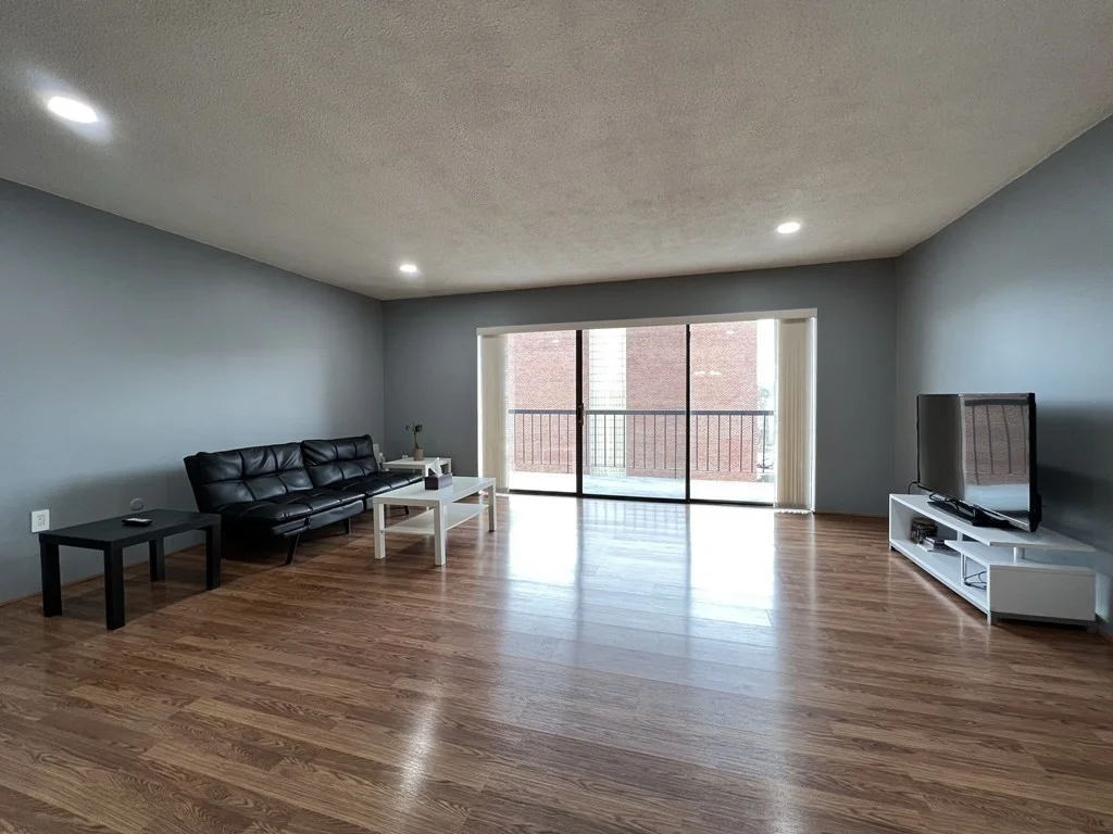 2 bed, 2 bath apartment for rent at 3 Summit Dr Unit 61, Reading — photo 1 of 12