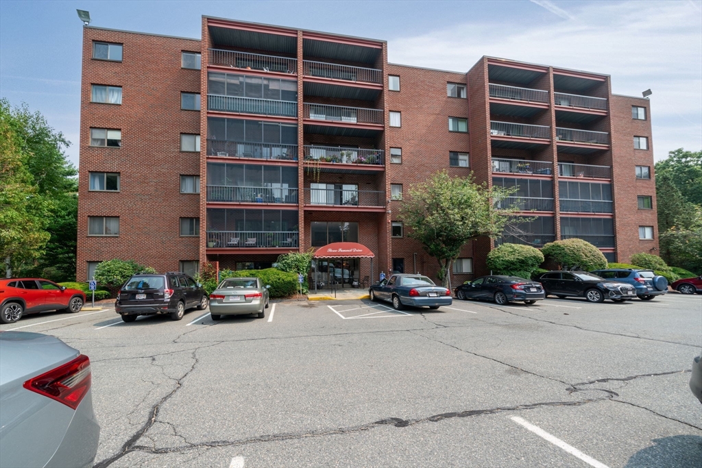 1 bed, 1 bath apartment for rent at 3 Summit Dr Unit 68, Reading — photo 20 of 20