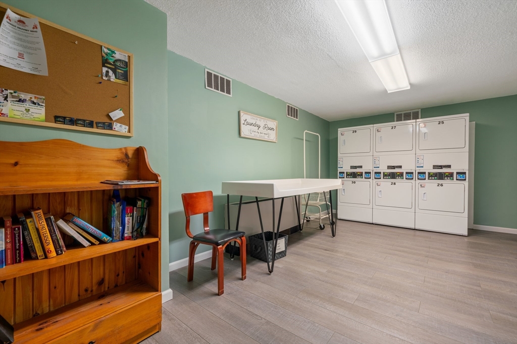 1 bed, 1 bath apartment for rent at 3 Summit Dr Unit 68, Reading — photo 16 of 20