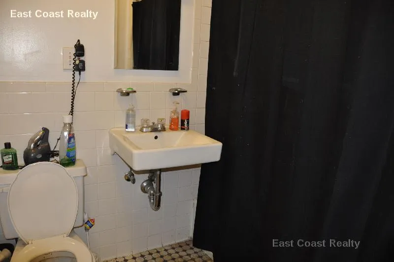 3 bed, 1.5 bath apartment for rent at 3 Sutherland Rd Unit 2, Brighton — photo 5 of 12