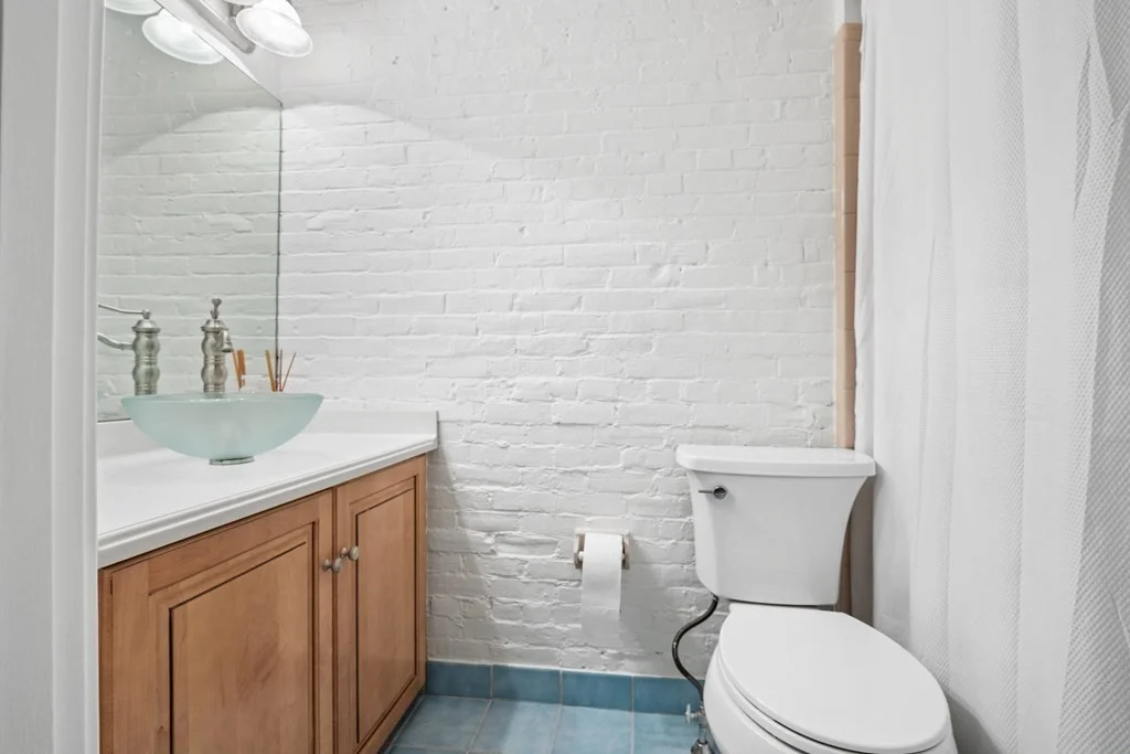 2 bed, 1 bath apartment for rent at 3 Union Park Unit 2, Boston — photo 13 of 14