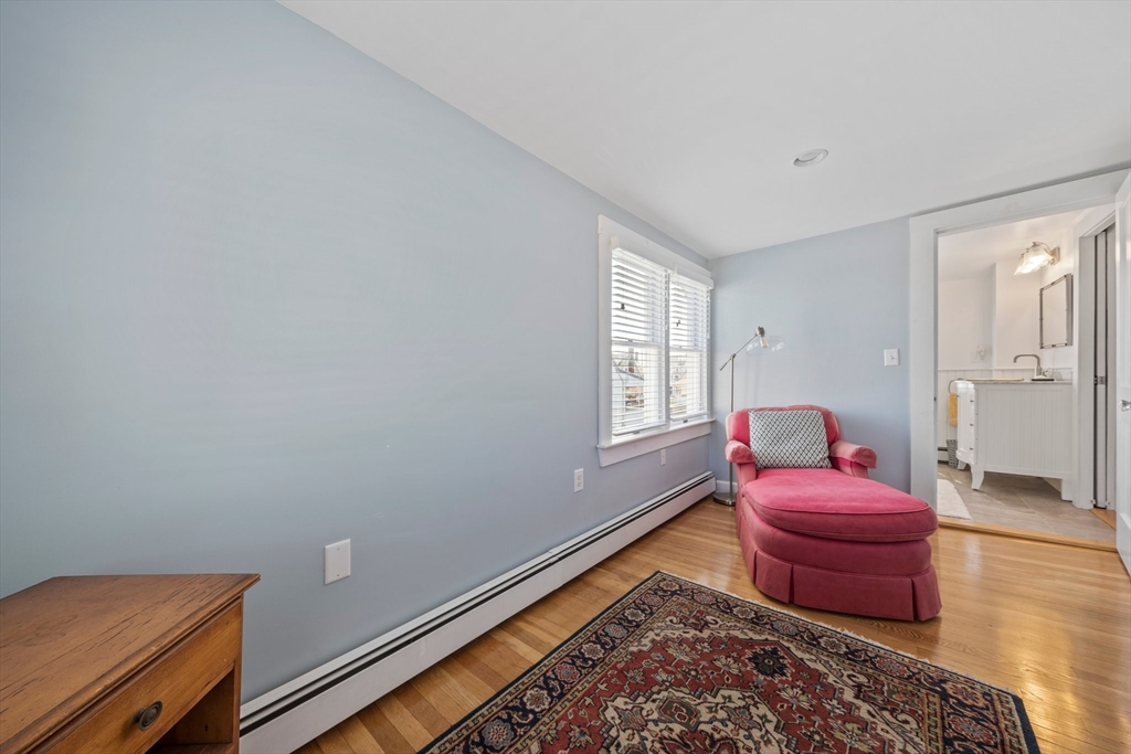 4 bed, 2 bath apartment for rent at 3 W St Unit SUMMER, Hull — photo 29 of 37