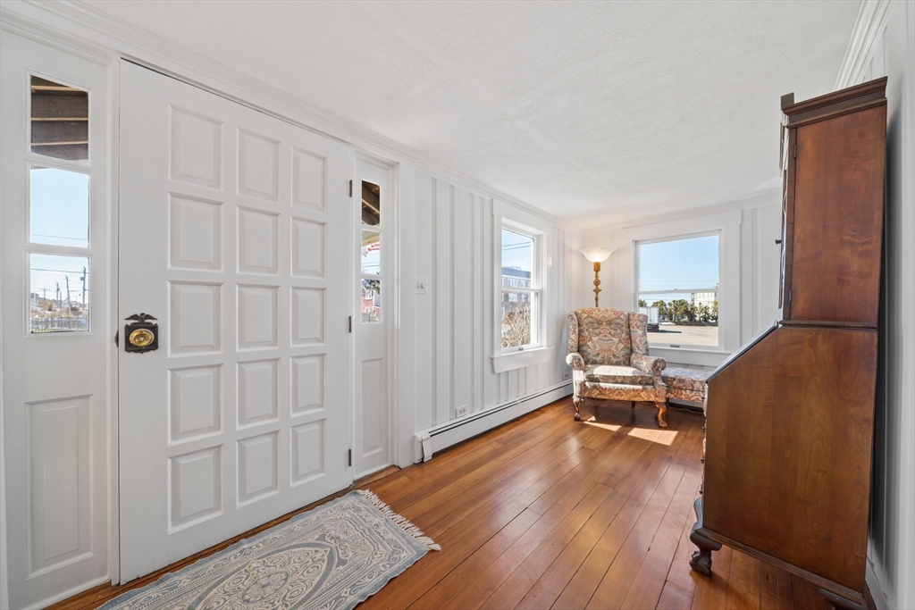 4 bed, 2 bath apartment for rent at 3 W St Unit SUMMER, Hull — photo 17 of 37