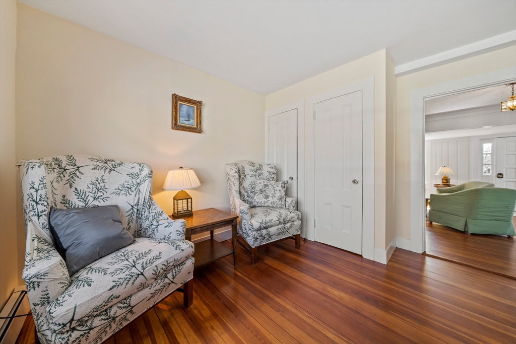 4 bed, 2 bath apartment for rent at 3 W St Unit SUMMER, Hull — photo 24 of 37