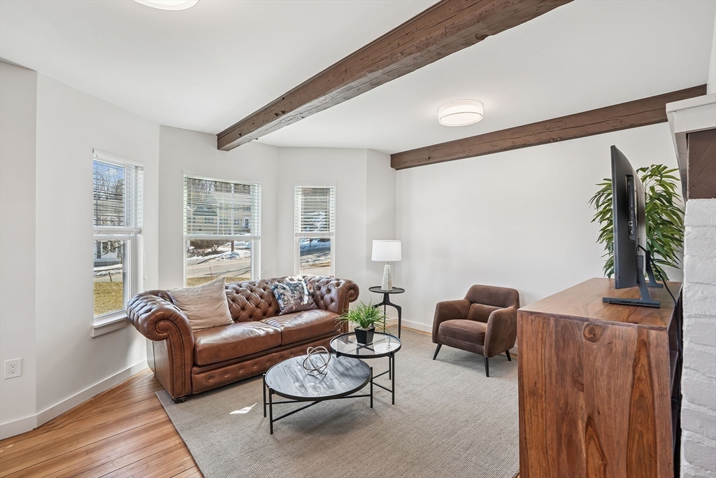 3 bed, 2 bath apartment for rent at 3 Wainwright Rd Unit SFAM, Winchester — photo 12 of 14