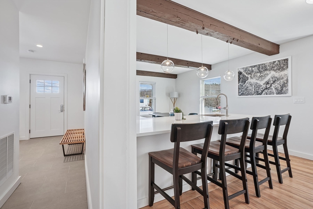 3 bed, 2 bath apartment for rent at 3 Wainwright Rd Unit SFAM, Winchester — photo 2 of 14