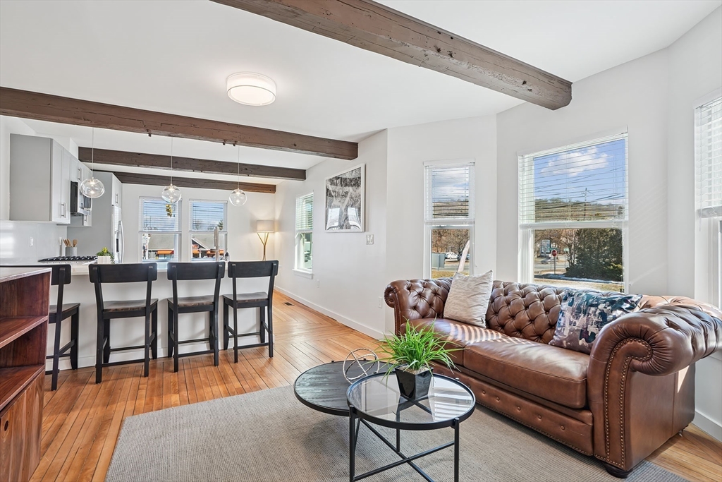 3 bed, 2 bath apartment for rent at 3 Wainwright Rd Unit SFAM, Winchester — photo 1 of 14