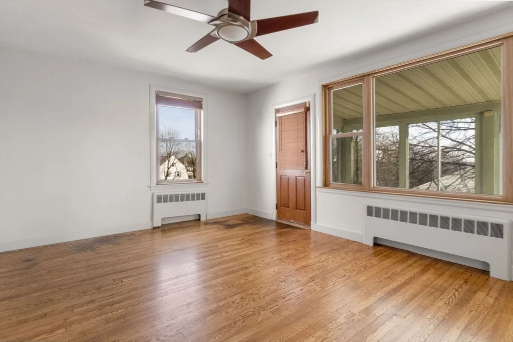 2 bed, 1 bath apartment for rent at 3 Wallace Rd Unit 2, Diamond District — photo 15 of 23