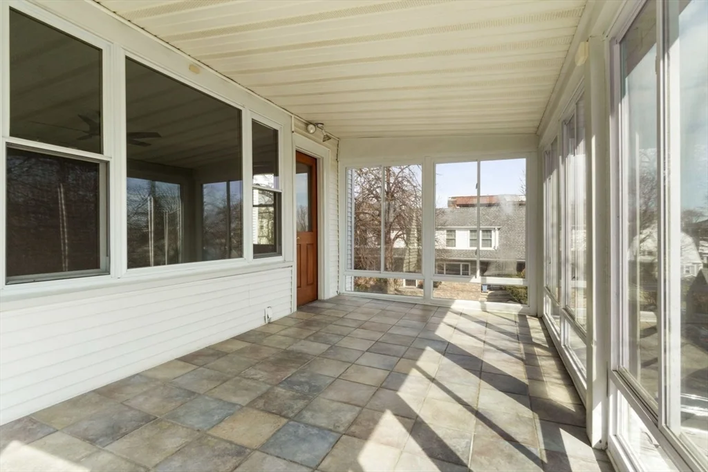 2 bed, 1 bath apartment for rent at 3 Wallace Rd Unit 2, Diamond District — photo 13 of 23
